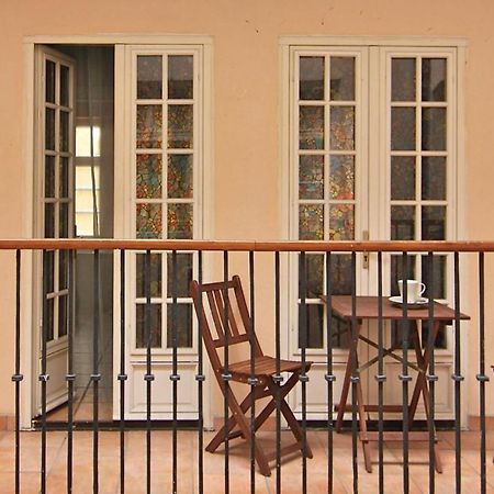 Historical Apartment With Balcony プラハ エクステリア 写真