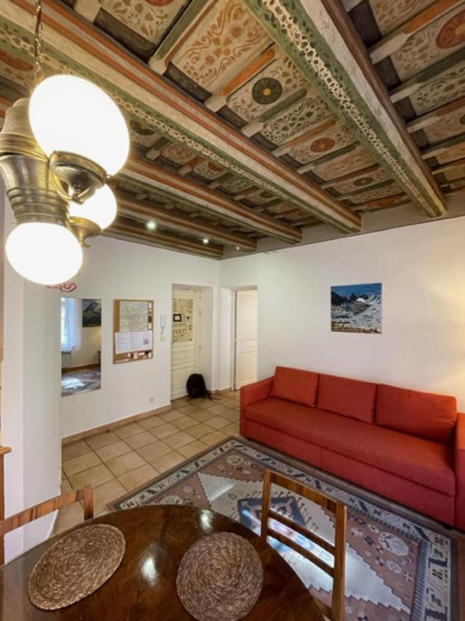 Historical Apartment With Balcony プラハ エクステリア 写真