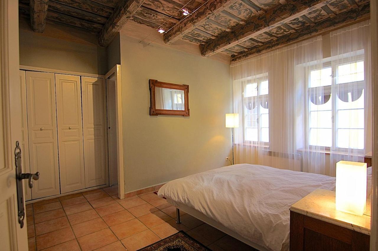 Historical Apartment With Balcony プラハ エクステリア 写真